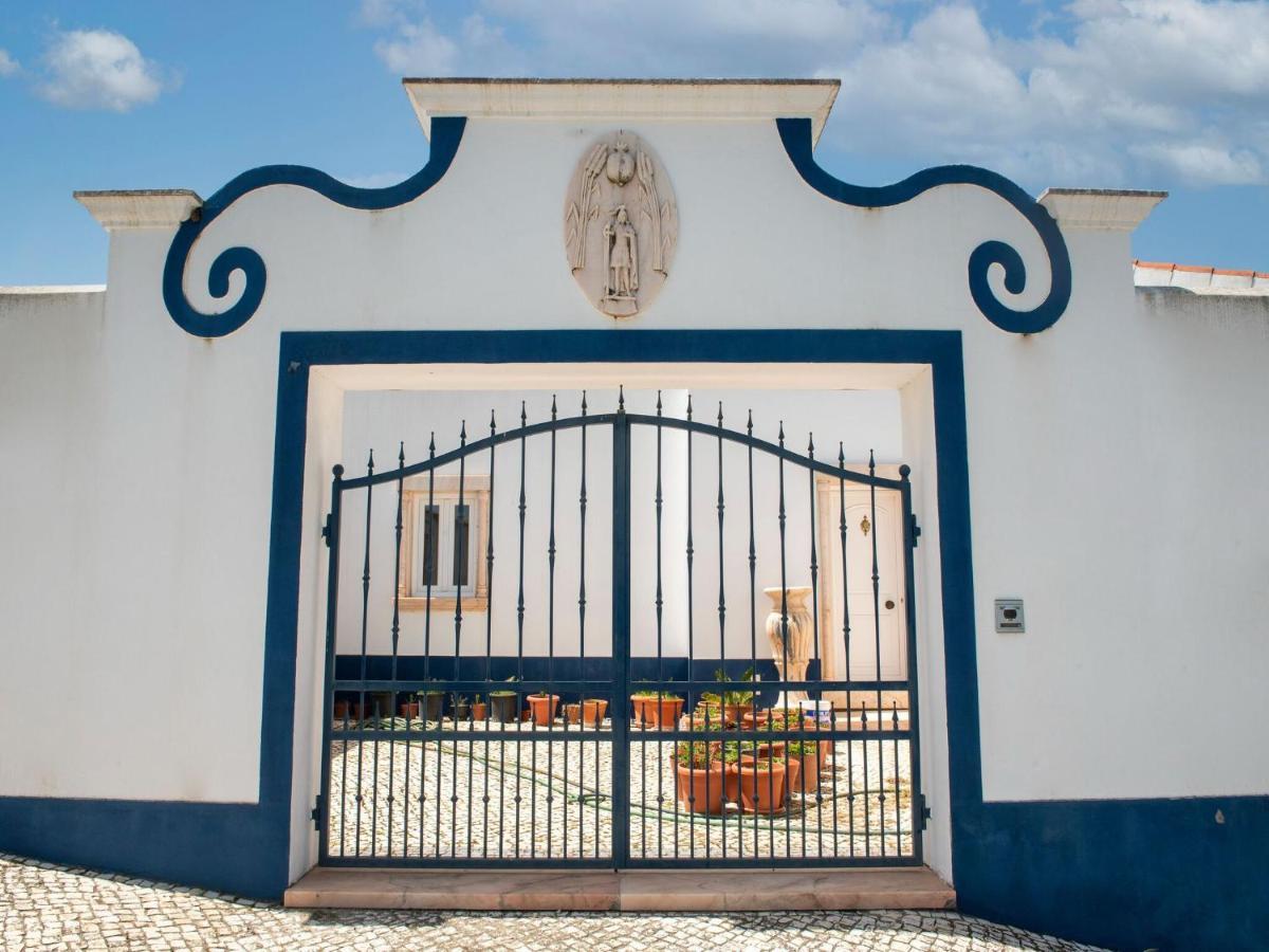 House With Authentic Tiling And Antique Furniture Villa Montemor-o-Novo Exterior foto