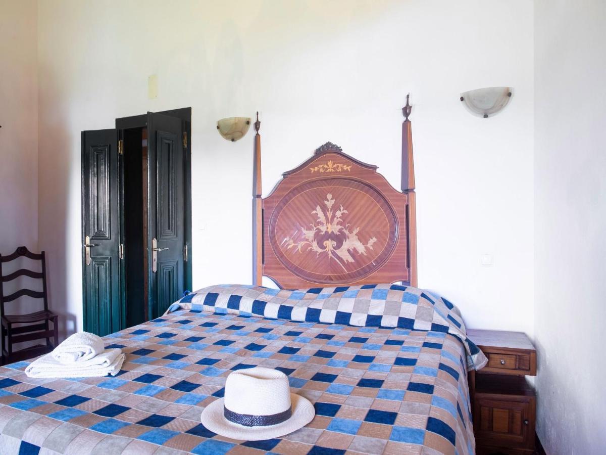 House With Authentic Tiling And Antique Furniture Villa Montemor-o-Novo Exterior foto