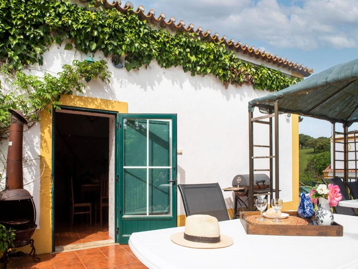 House With Authentic Tiling And Antique Furniture Villa Montemor-o-Novo Exterior foto